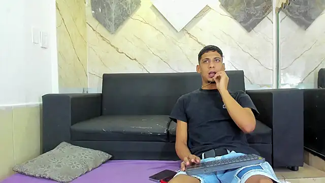 ALEX KEITH26 online show from February 22, 2026, 12:15 pm