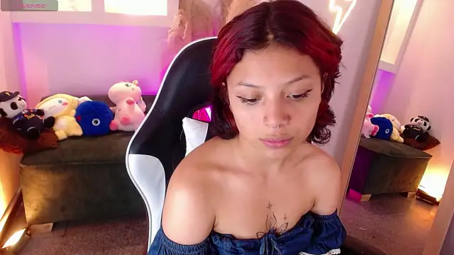 Snapshot of melodyy_as chatting on July 2, 2026, 1:17 pm melodyy as online show from July 2, 2026, 1:17 pm