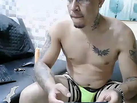 Gabosex18 online show from April 7, 2026, 11:26 pm