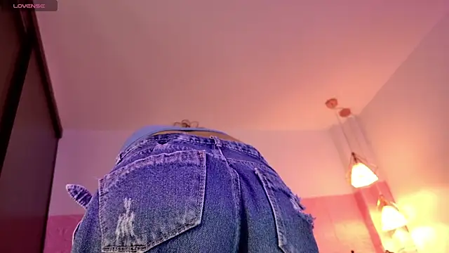 Dulce Stormy online show from February 5, 2026, 12:10 pm