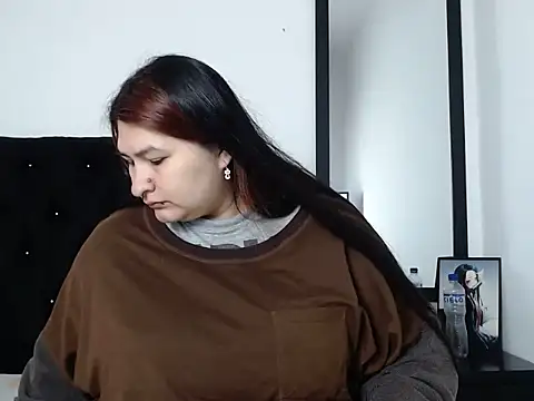 LauraHorny69 online show from January 14, 2026, 2:55 pm