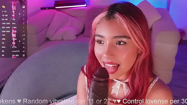 Snapshot of Dakota_velvet_ chatting on February 23, 2026, 12:24 pm Dakota velvet online show from February 23, 2026, 12:24 pm