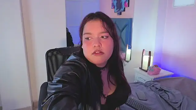 Snapshot of AleSweet chatting on February 7, 2026, 12:53 pm AleSweet online show from February 7, 2026, 12:53 pm