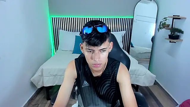 Astaroth Grigori online show from February 18, 2026, 7:32 pm