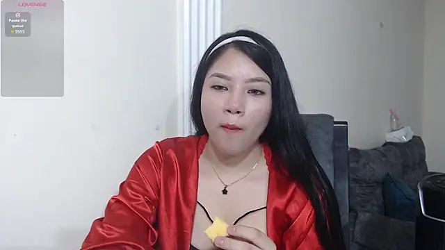 mia girl07 online show from March 6, 2026, 9:55 pm