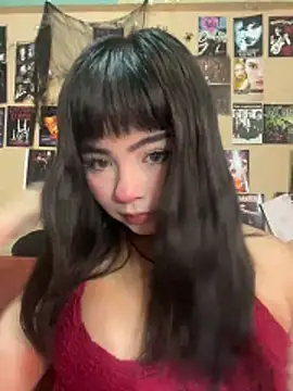 pinkybombon online show from June 20, 2026, 9:06 pm