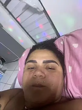 MorenaCariok online show from April 15, 2026, 4:14 pm