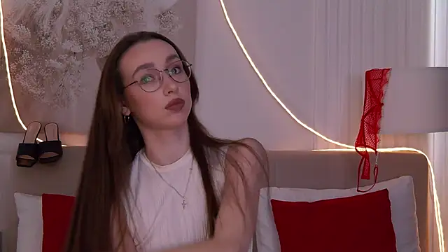 Emily Simon online show from March 31, 2026, 5:30 am