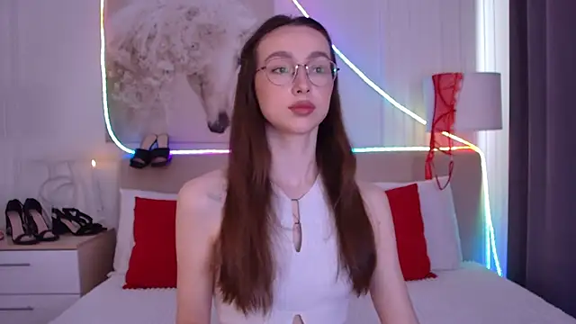 Emily Simon online show from May 23, 2026, 4:18 am
