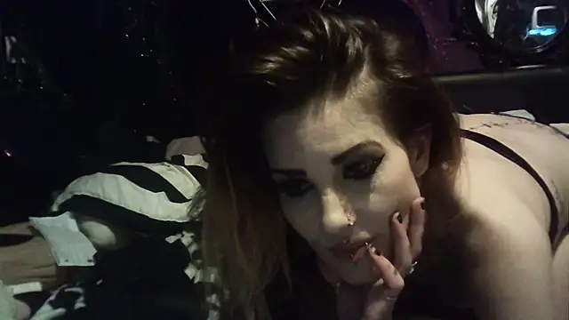 Snapshot of allymoon1369 chatting on April 8, 2026, 9:26 pm allymoon1369 online show from April 8, 2026, 9:26 pm
