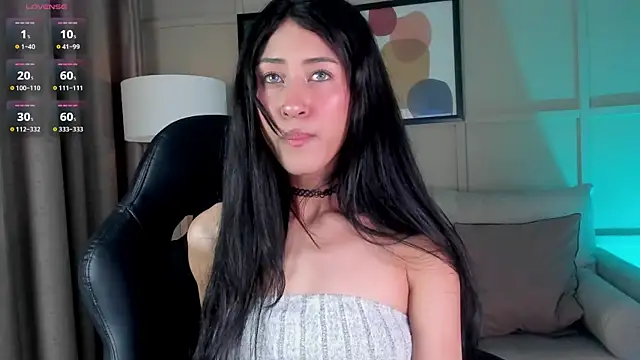 Snapshot of internett_sweetheart chatting on July 23, 2026, 5:49 am internett sweetheart online show from July 23, 2026, 5:49 am