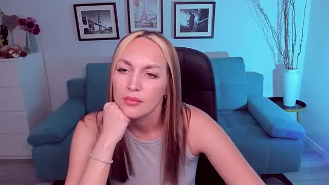 EvieMagical online show from June 5, 2026, 12:00 pm
