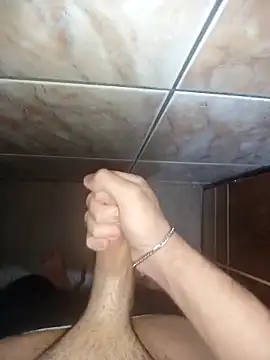 Snapshot of Felipe_20cm chatting on April 9, 2026, 7:47 am Felipe 20cm online show from April 9, 2026, 7:47 am