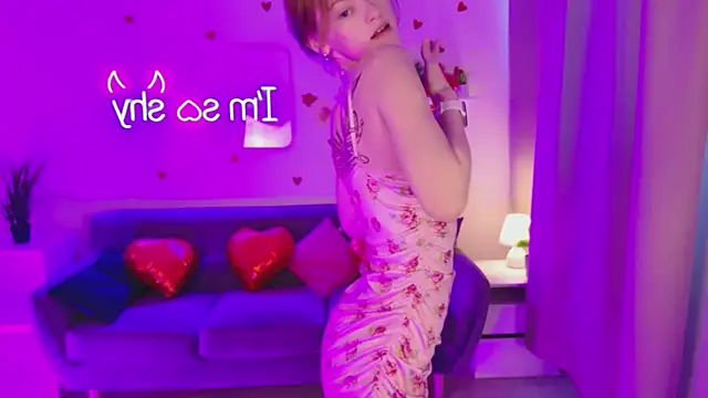 Snapshot of Lily_Mio chatting on February 14, 2026, 12:46 pm Lily Mio online show from February 14, 2026, 12:46 pm
