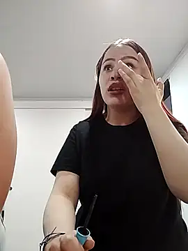 Crystaa12 online show from February 11, 2026, 12:32 pm