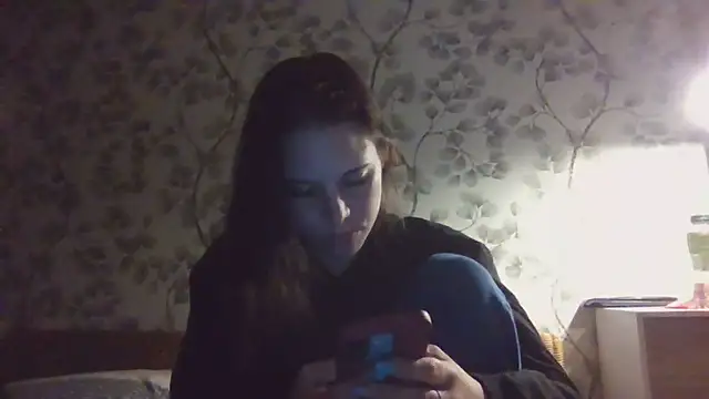 NyraLuna online show from March 22, 2026, 9:29 pm