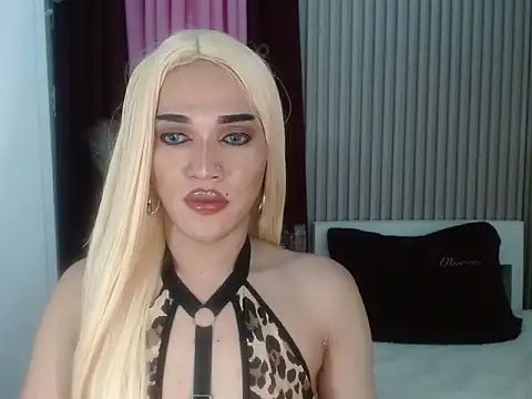 Snapshot of Kendalllust chatting on May 29, 2026, 1:53 pm Kendalllust online show from May 29, 2026, 1:53 pm