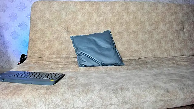 Snapshot of Sanji_Pulse chatting on February 19, 2026, 5:14 am Sanji Pulse online show from February 19, 2026, 5:14 am