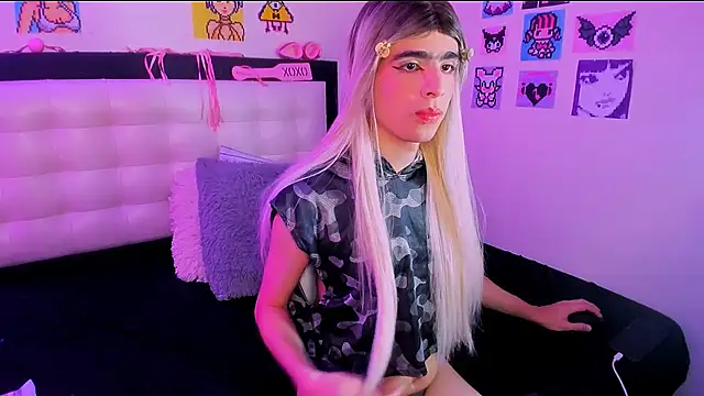 LuanRush  online show from April 18, 2026, 7:58 pm