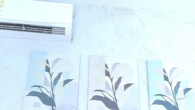 sofia laverde online show from March 29, 2026, 6:52 pm