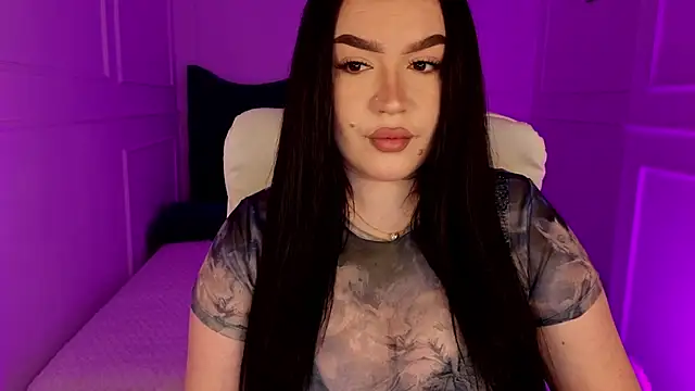 tinafox  online show from April 23, 2026, 7:09 am