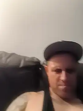 ThickaThuckDick07 online show from May 17, 2026, 1:29 pm