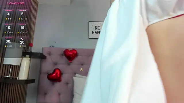 Snapshot of amber__moon1 chatting on February 14, 2026, 7:10 pm amber moon1 online show from February 14, 2026, 7:10 pm