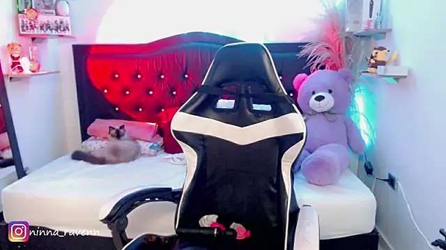 AriaDark online show from March 28, 2026, 9:03 pm