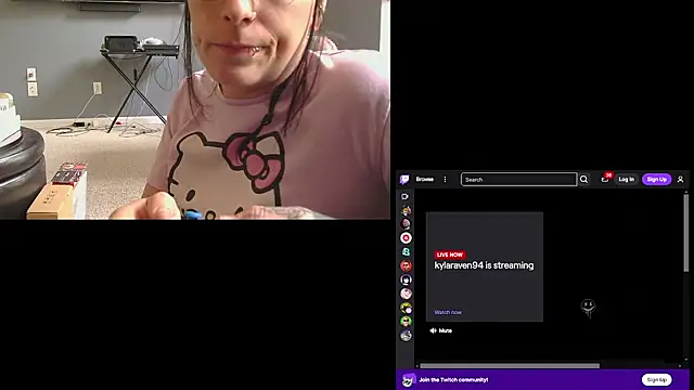Snapshot of KylaRaven chatting on April 14, 2026, 4:46 pm KylaRaven online show from April 14, 2026, 4:46 pm
