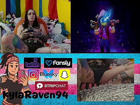 Snapshot of KylaRaven chatting on April 19, 2026, 8:33 pm KylaRaven online show from April 19, 2026, 8:33 pm