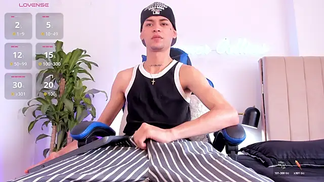 LennerCollins  online show from May 30, 2026, 5:43 pm