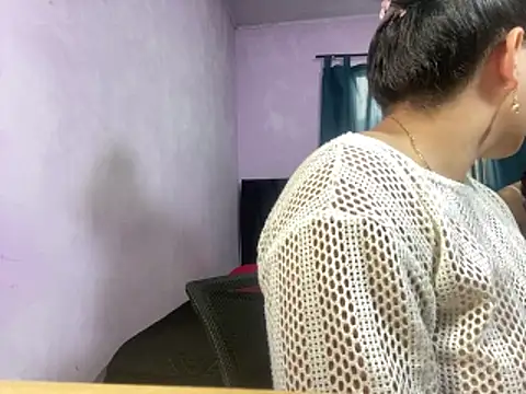 Snapshot of Violetta-Helena chatting on April 3, 2026, 8:51 pm Violetta-Helena online show from April 3, 2026, 8:51 pm