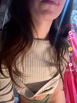 Snapshot of Raven__5 chatting on June 11, 2026, 6:17 pm Raven 5 online show from June 11, 2026, 6:17 pm