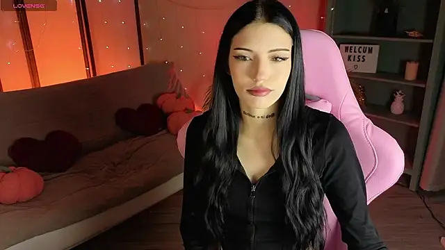 Kelly  Bunny online show from March 30, 2026, 10:05 am