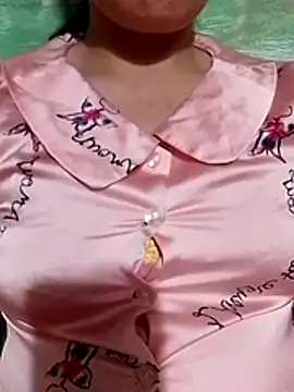 Gummiesu online show from May 25, 2026, 9:21 pm