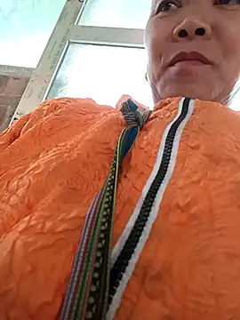 LoveShae 01 online show from February 12, 2026, 4:07 am