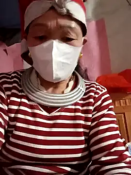 LoveShae 01 online show from February 16, 2026, 4:58 pm