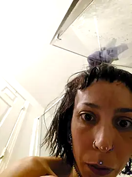 xxEMMxxx online show from May 14, 2026, 6:31 am