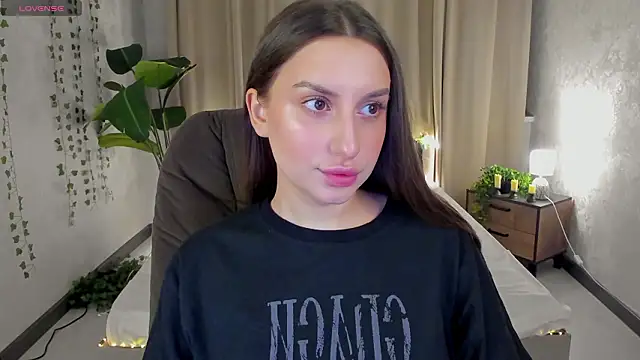 Snapshot of Celine_Coello chatting on March 19, 2026, 3:54 am Celine Coello online show from March 19, 2026, 3:54 am