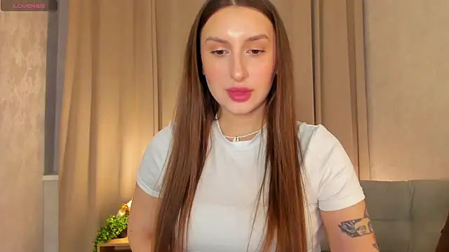 Celine Coello online show from April 30, 2026, 1:17 pm