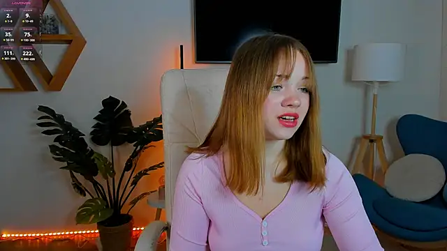 Snapshot of Kiss_Moon chatting on February 3, 2026, 6:57 pm Kiss Moon online show from February 3, 2026, 6:57 pm