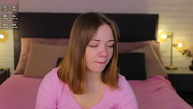 Snapshot of Kiss_Moon chatting on February 20, 2026, 6:59 am Kiss Moon online show from February 20, 2026, 6:59 am