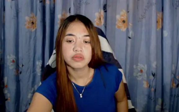 pinay mayahiga online show from April 17, 2026, 3:04 pm