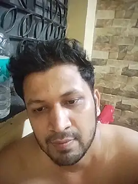 Pravin9562 online show from April 13, 2026, 7:19 pm