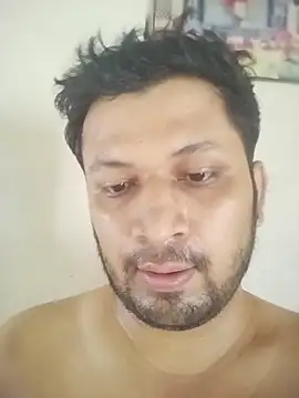 Pravin9562 online show from April 15, 2026, 5:14 am