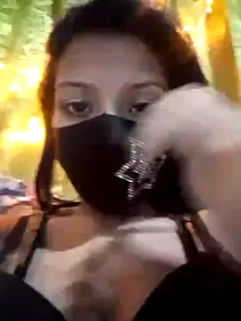 Snapshot of Maliha_Chowdhury chatting on May 11, 2026, 8:31 am Maliha Chowdhury online show from May 11, 2026, 8:31 am