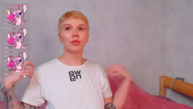 Elise Day online show from May 21, 2026, 2:24 pm