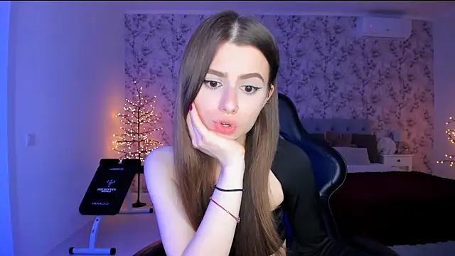Hot Molly5 online show from July 24, 2026, 6:28 pm