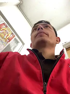 santiObrero online show from February 13, 2026, 6:59 pm