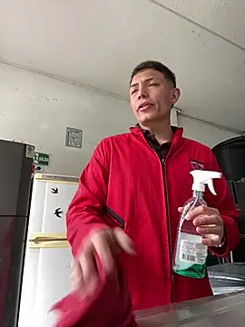 santiObrero online show from March 5, 2026, 4:14 pm